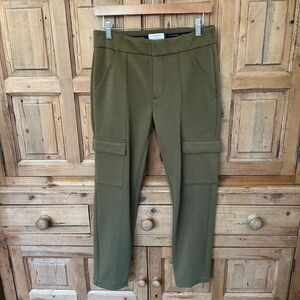 The Essential Slim by Anthropologie Size 4 Olive Green Cargo Pants Slacks